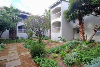 Apartment / Flat For Rent in Gordons Bay Central, Gordons Bay